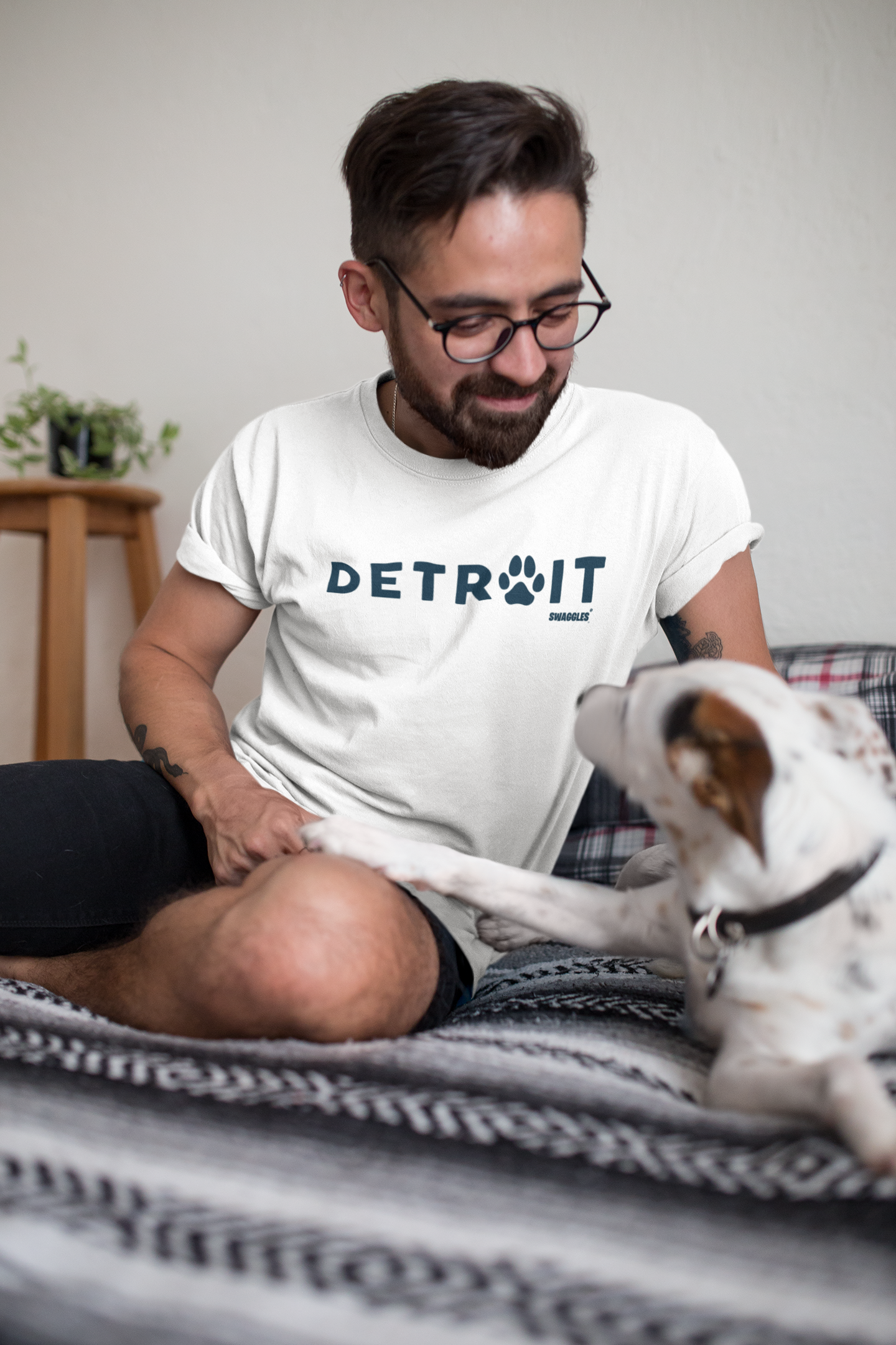 Detroit City Paw - Men's Crew Neck Tee