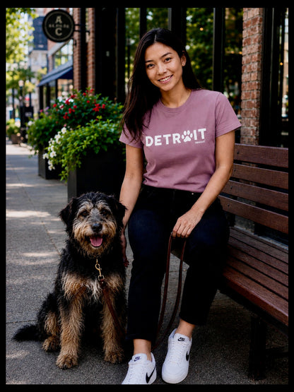 Detroit City Paw - Women's Crew Neck Tee